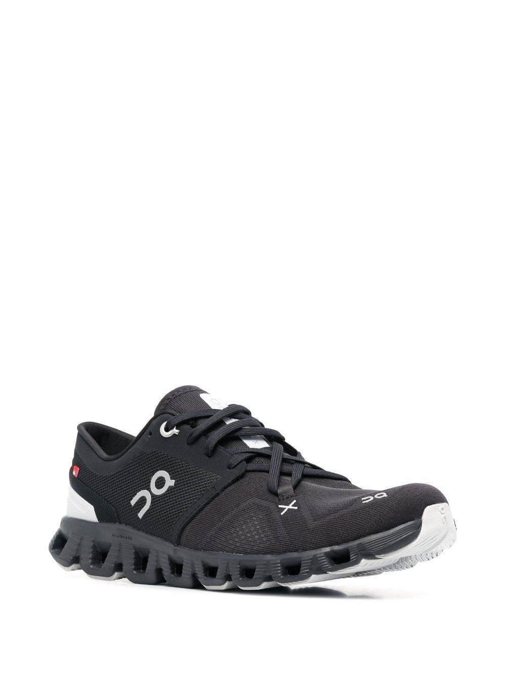 On Running Cloud X 4 sneakers