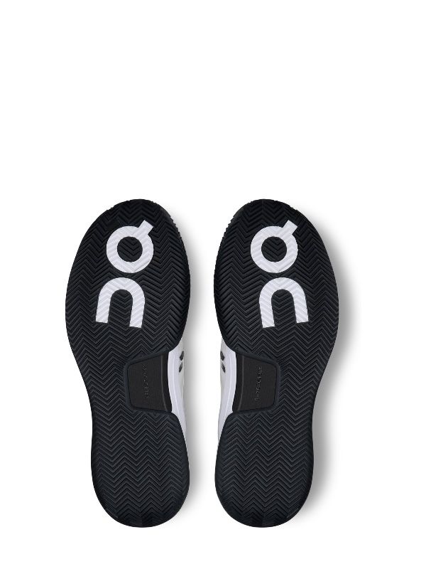 on the roger pro clay 2 white black