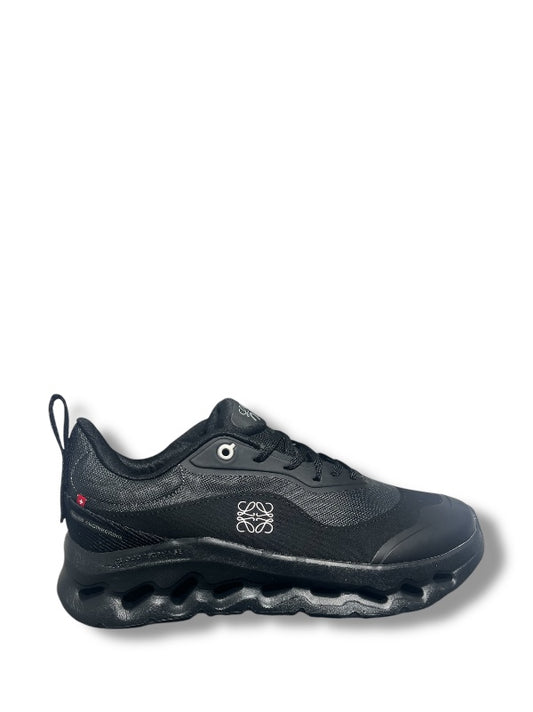 On Running Loewe Black