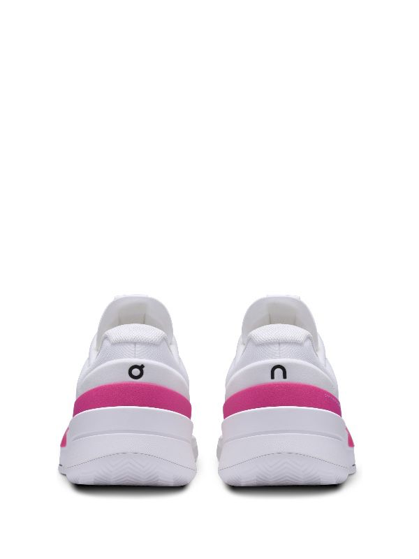 on the roger pro clay 2 white pink